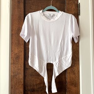NWT Amour Vert cropped white tee (M)